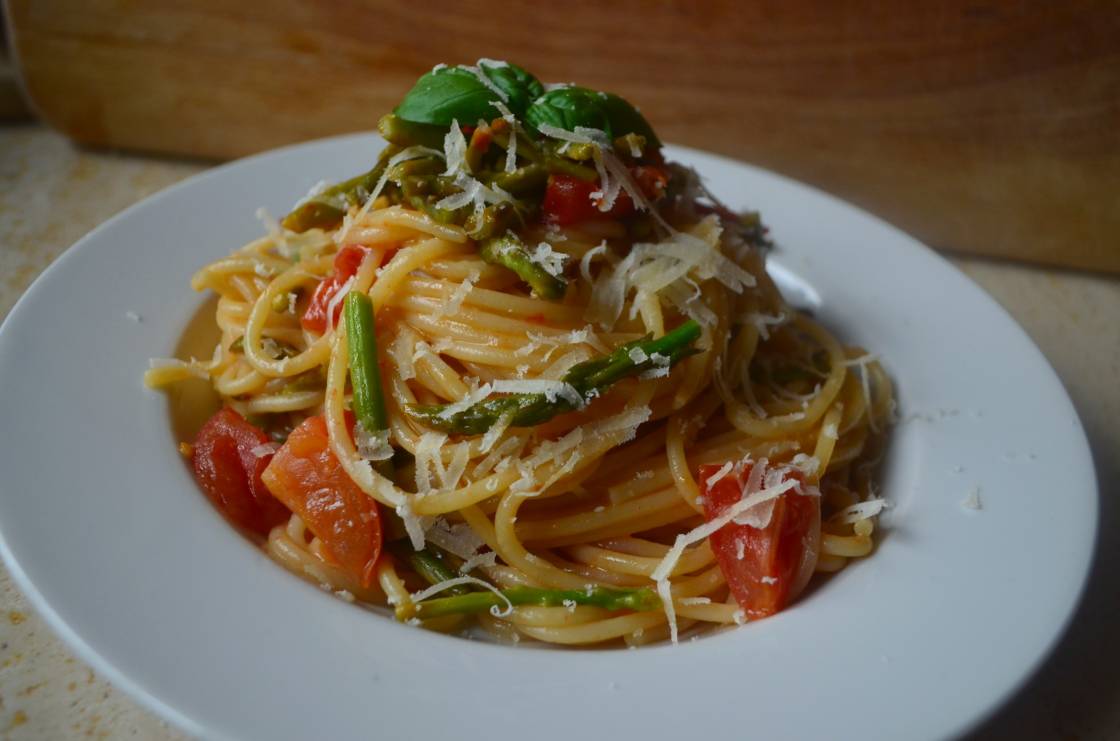 Spaghetti mit wildem Spargel