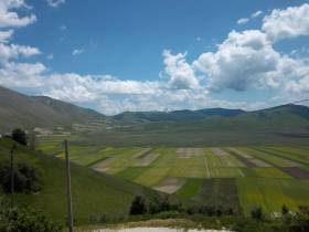 Die Hochebene von Castelluccio, Umbrien. Foto: Steffen Müller